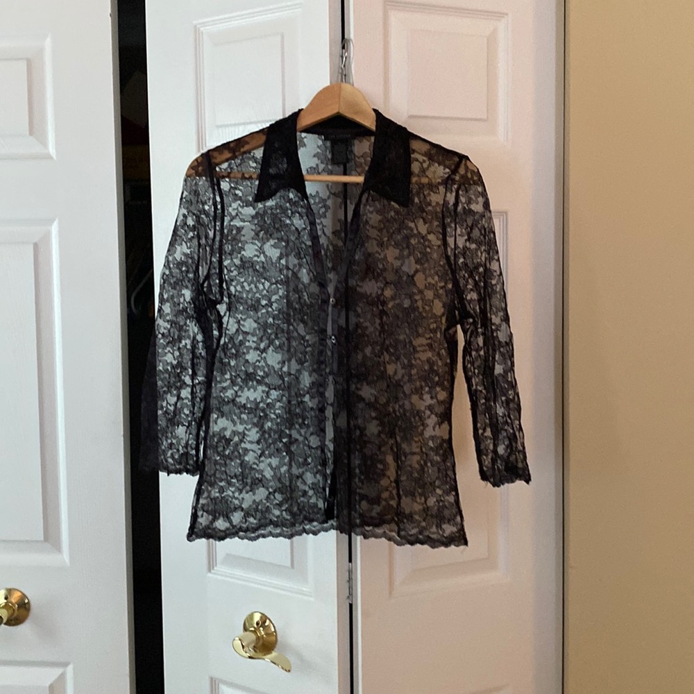 The Limited Lace 3/4 top